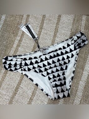 Studio 189 Monochrome Triangle Print Bikini Bottoms